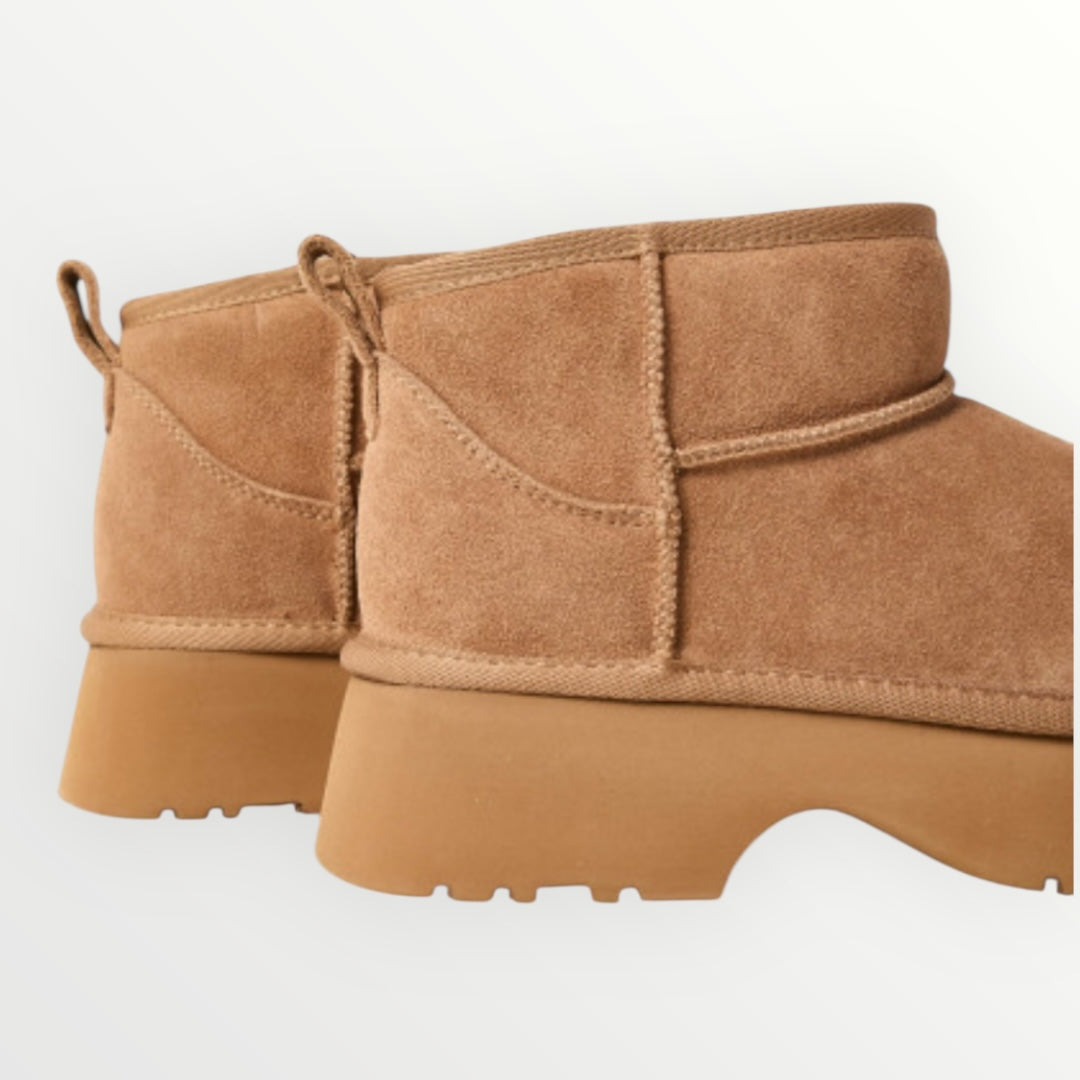 OVYE' - STIVALETTO SCAMOSCIATO CON PELO