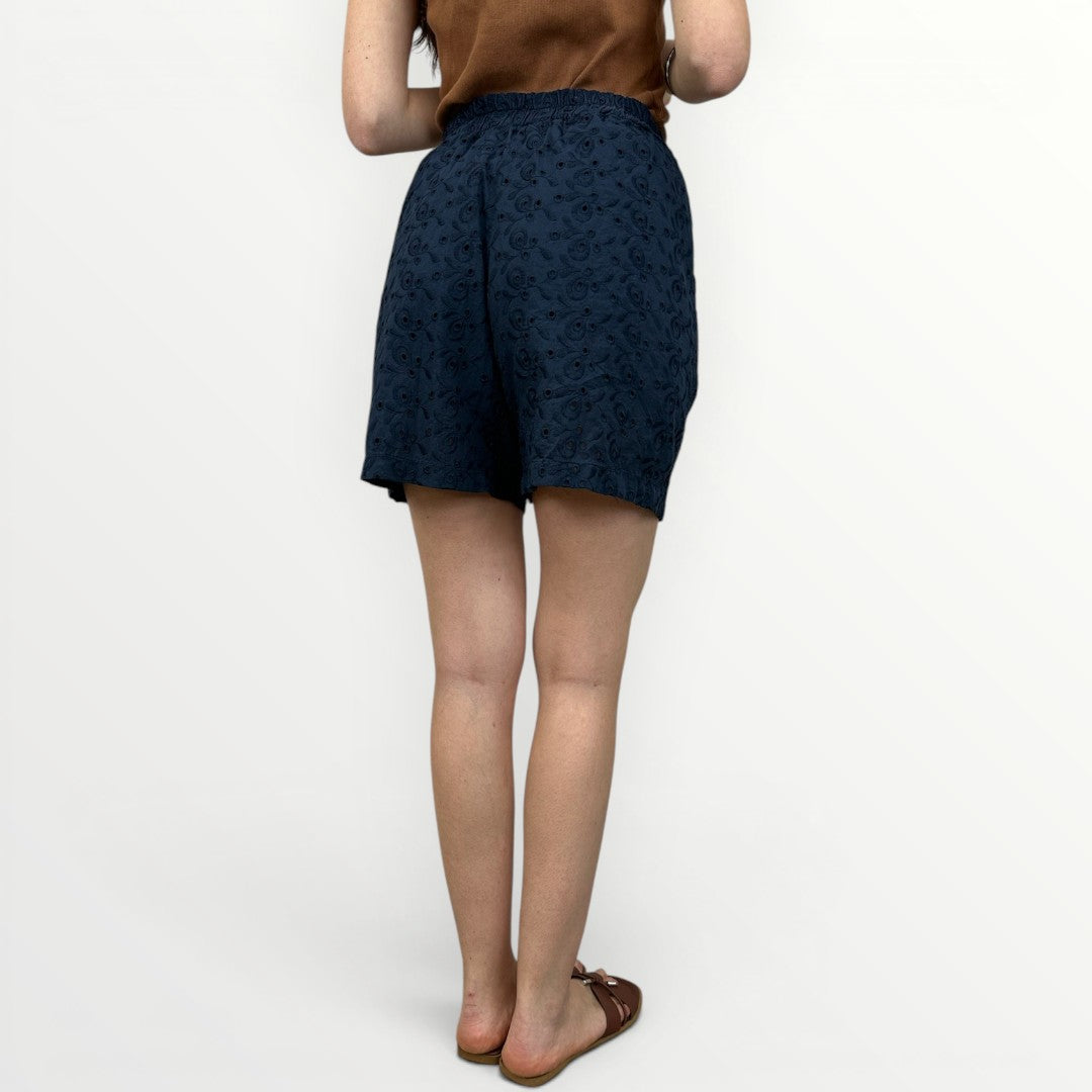 LOFT.73 - SHORT LIDIA