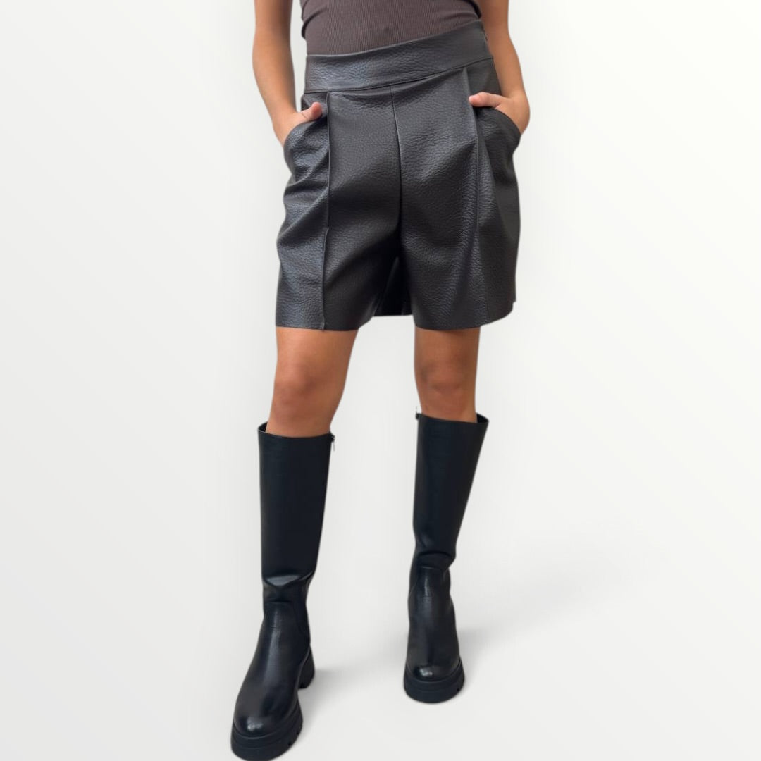 LOFT.73 - SHORT CUBA