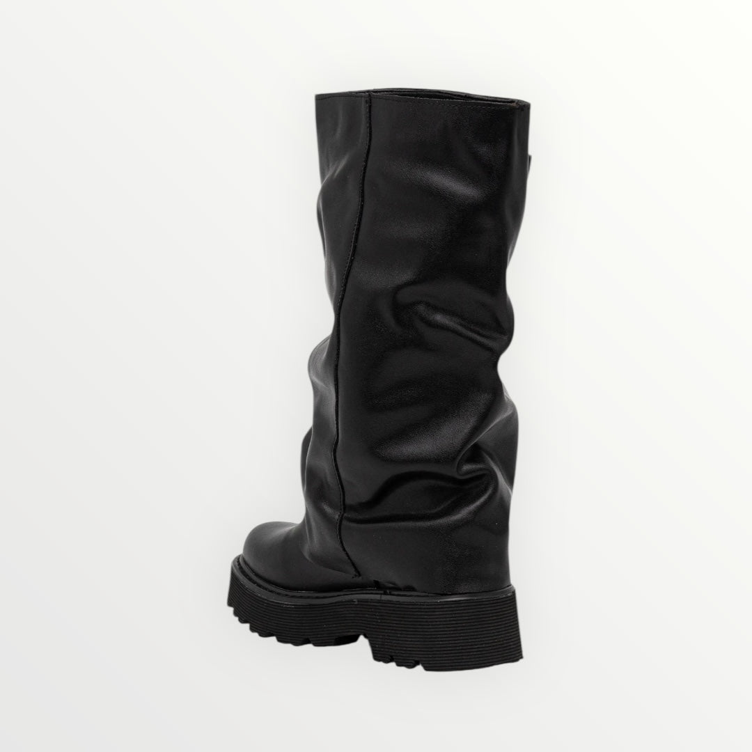 PATRIZIA PEPE - STIVALE CON EFFETTO DRAPPEGGIO