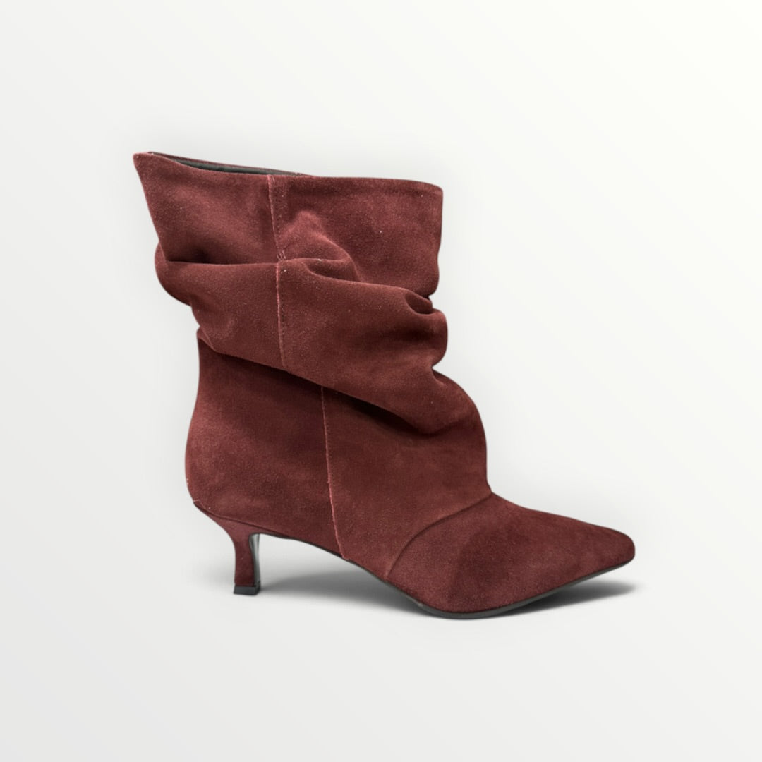 DIVINE FOLLIE - STIVALETTO SCAMOSCIATO GAMBALE MORBIDO