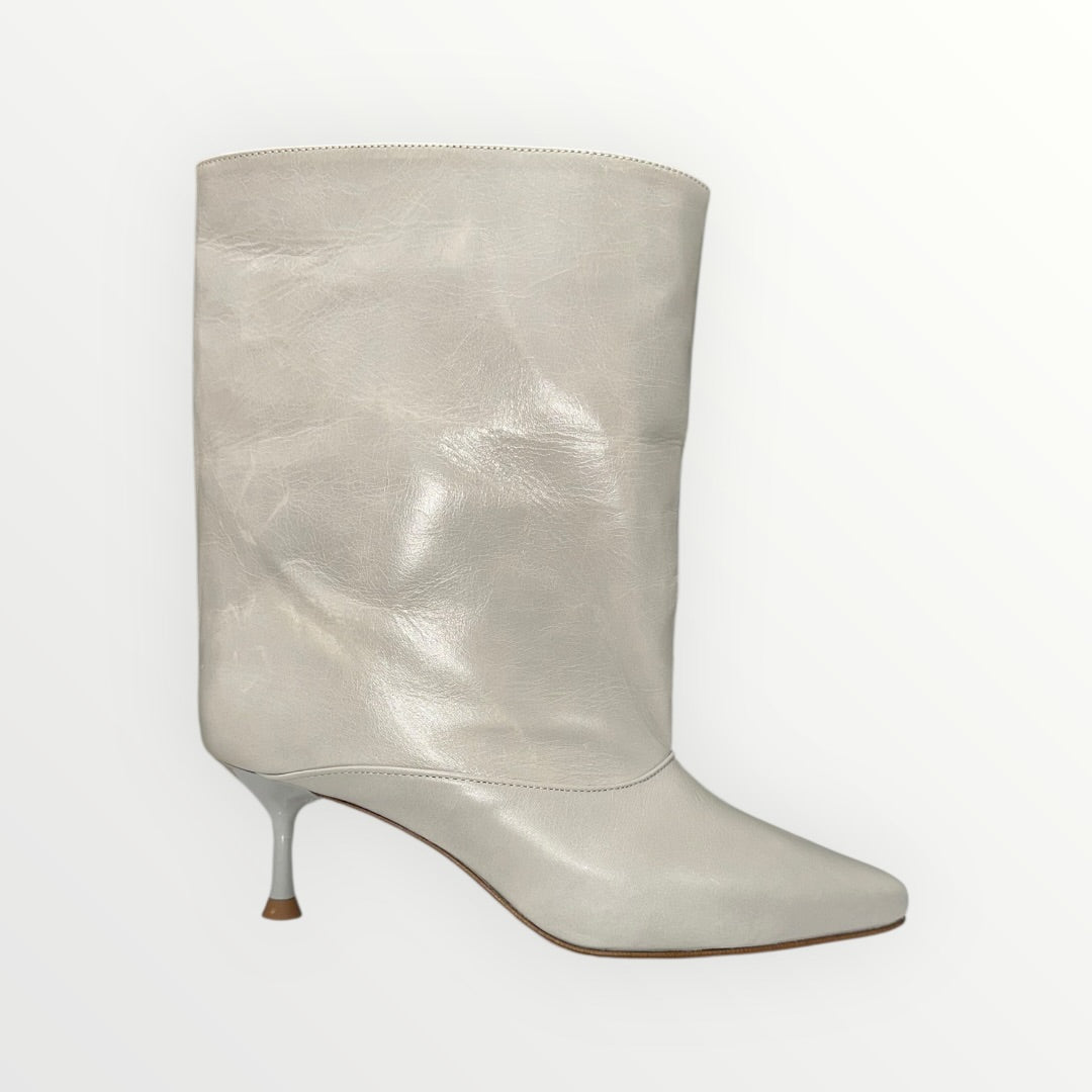 DIVINE FOLLIE - STIVALETTO LUCIDO GAMBALE MORBIDO