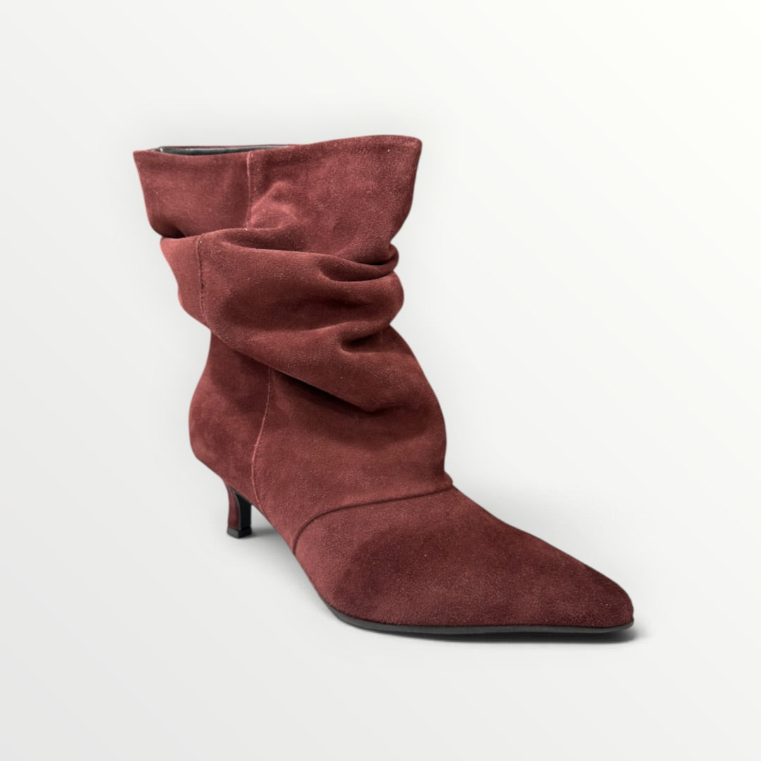 DIVINE FOLLIE - STIVALETTO SCAMOSCIATO GAMBALE MORBIDO