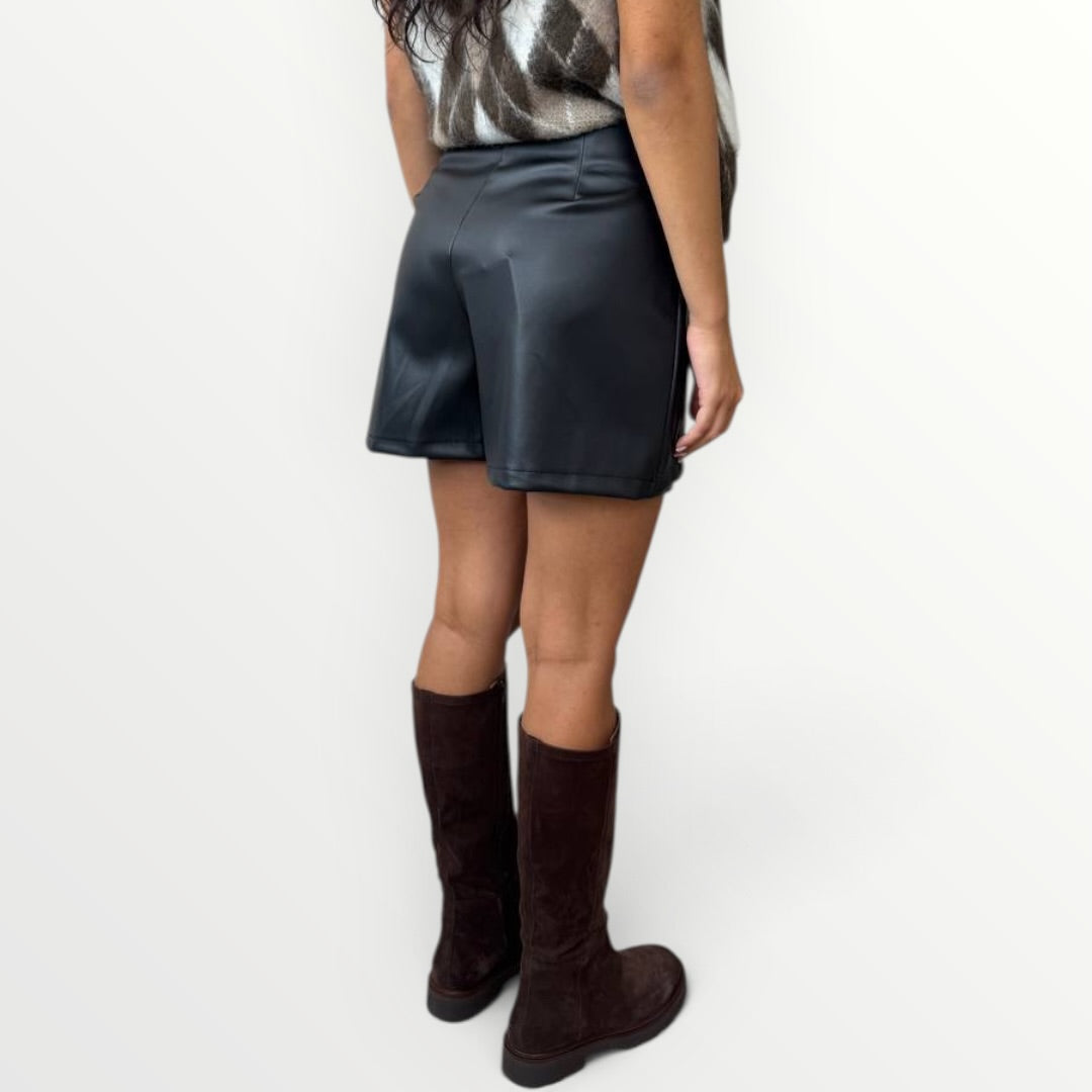 LOFT.73 - SHORT CANDITO