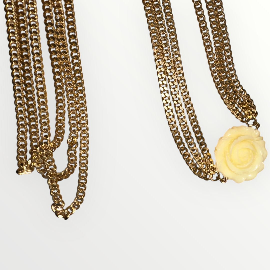 MOMI - COLLANA PEONIA