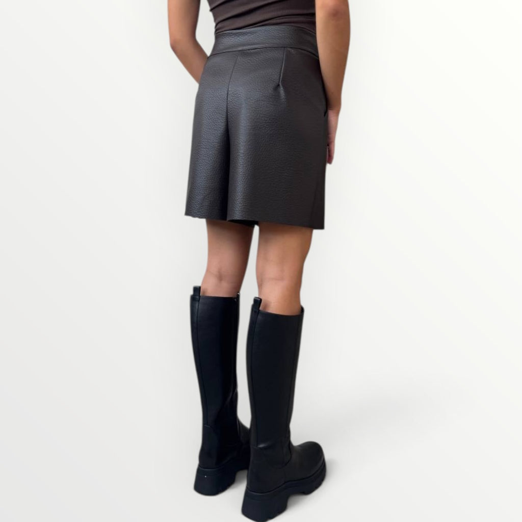 LOFT.73 - SHORT CUBA