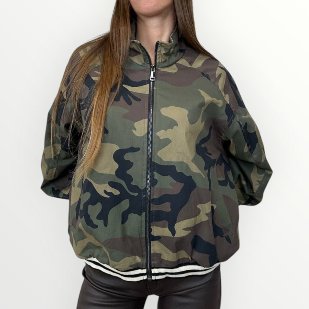 LOFT.73 - BOMBER CECILIA