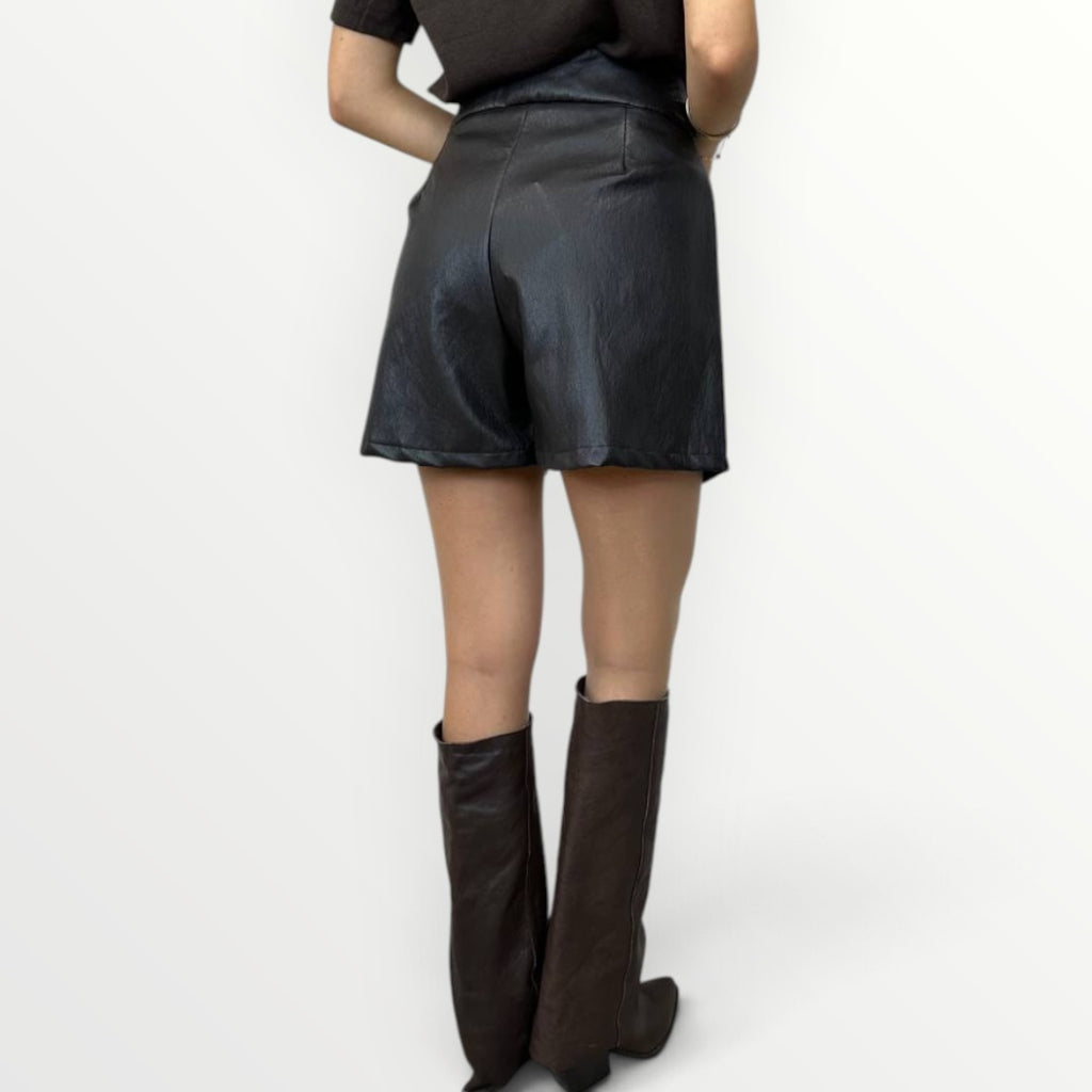 LOFT.73 - SHORT TIZIANA